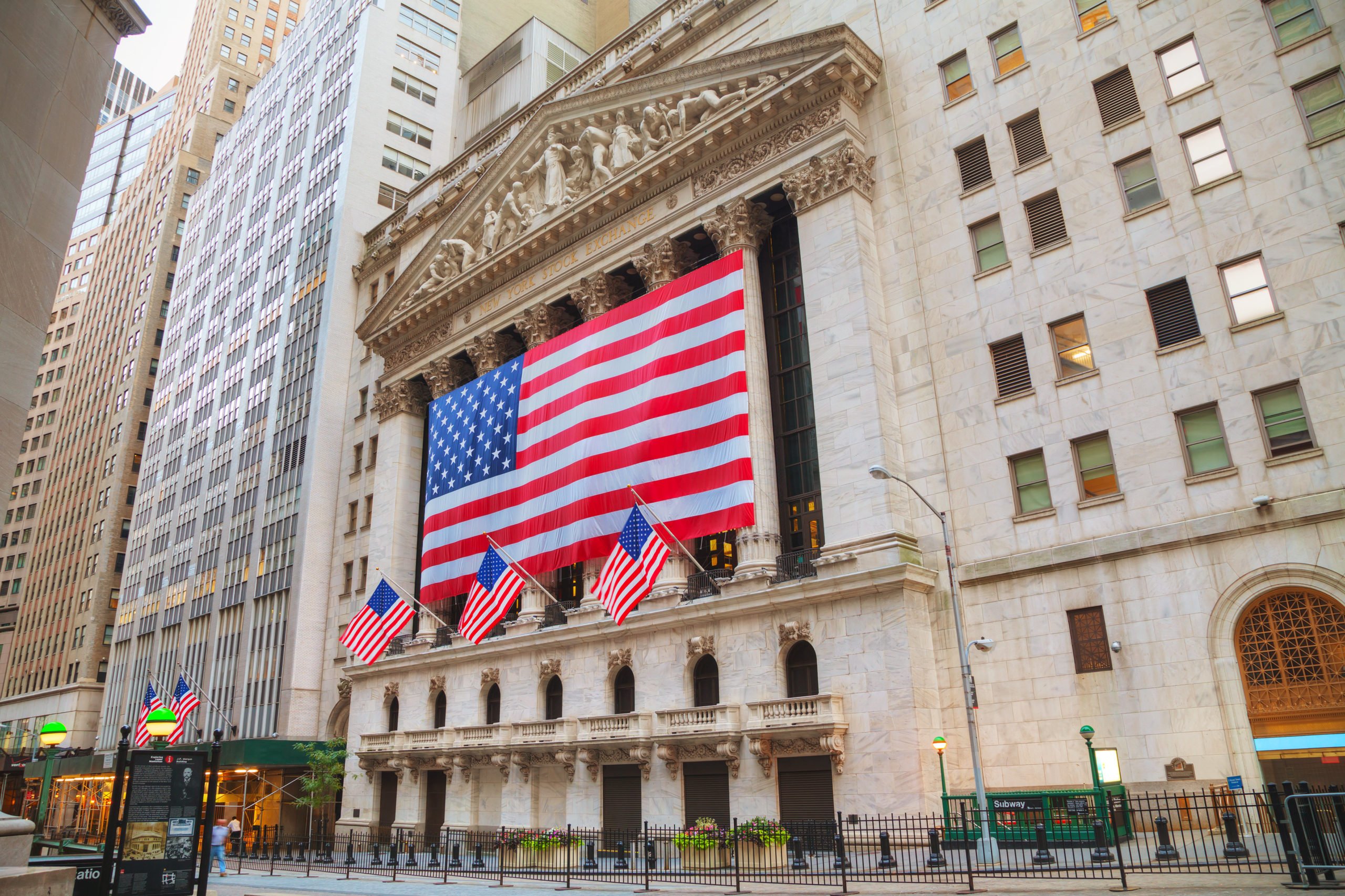 53423088 l scaled 1 Should you buy equities amid the US stock market entering bear market territory?