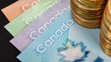 Cash dividends 3 Top Canadian Dividend Stocks for Long-Term Investors