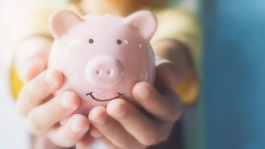 Saving money 3 Cheap Canadian Stocks to Start a TFSA Retirement Fund