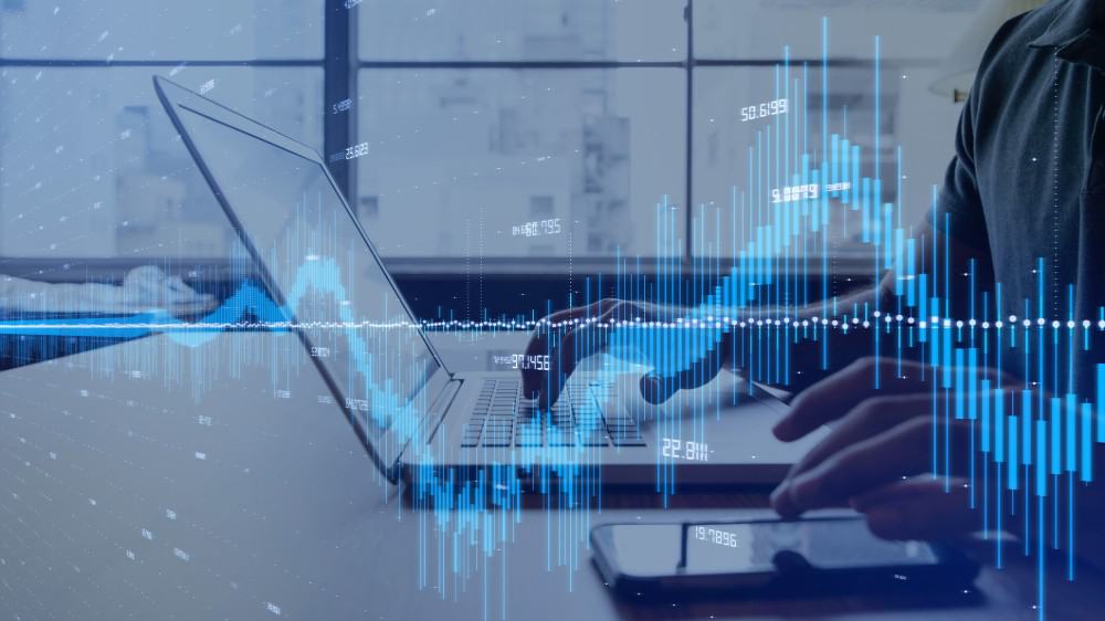 Stock price graph 2 TSX Tech Stocks That May Double Earnings in 2022