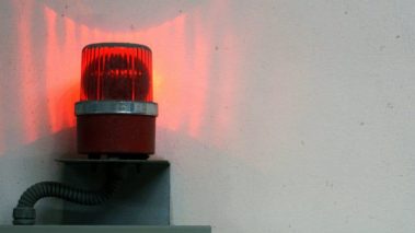 WarningAlarm1 RRSP Alert: 2 Top TSX Dividend Stocks to Buy Now