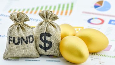 funds money nest egg RRSP Pension: 2 Great TSX Dividend Stocks to Own for Decades