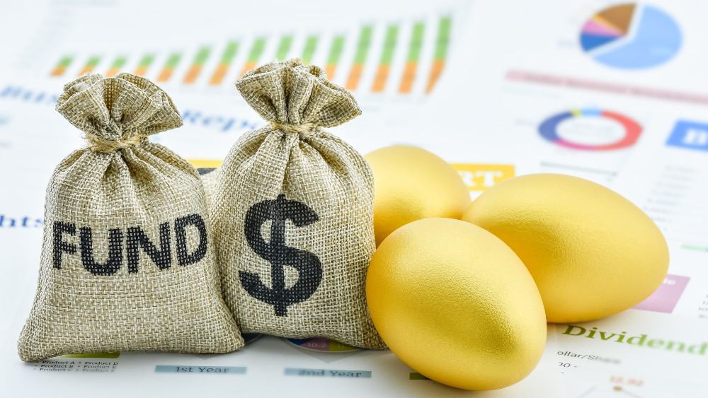 funds money nest egg RRSP Pension: 2 Great TSX Dividend Stocks to Own for Decades