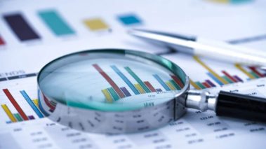 magnifying glass 1 Dirt-Cheap Stock (With a Growing Dividend) That’s a Screaming Buy