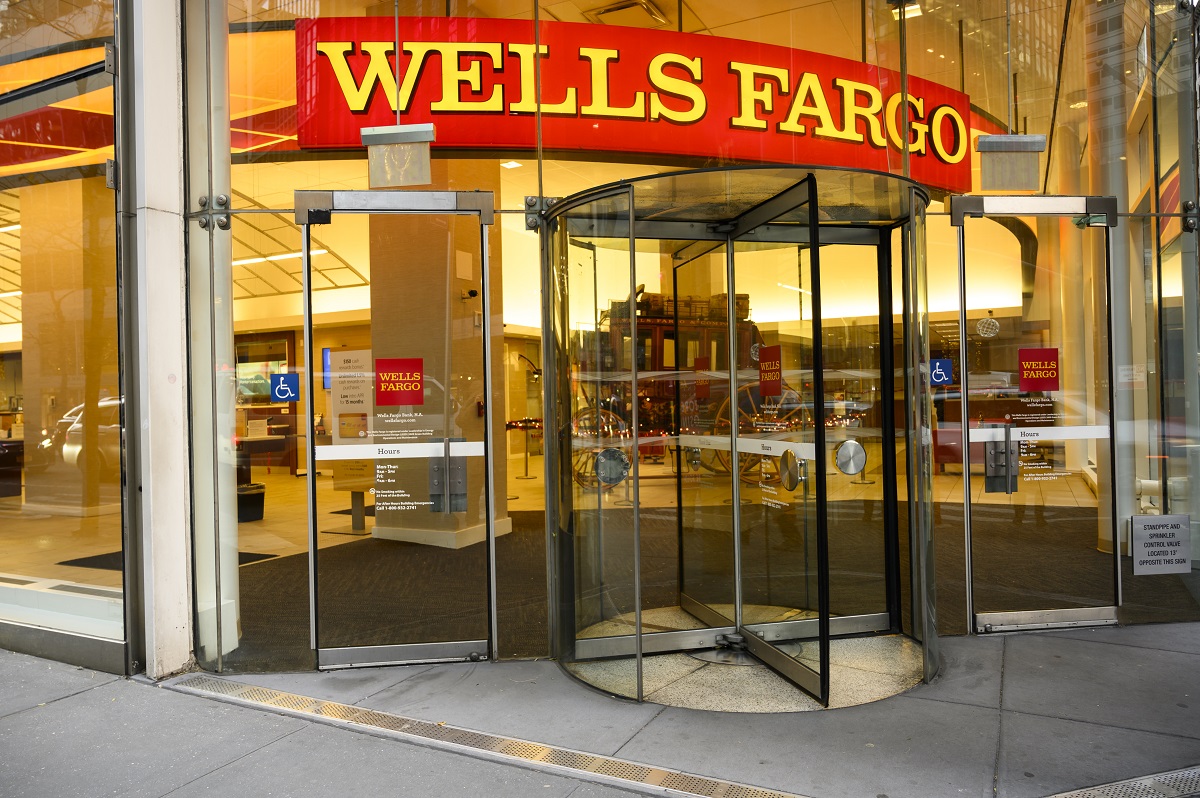 should i buy wells fargo shares Should I buy Wells Fargo shares after strong Q4 results?