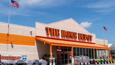 112207169 s 740x416 1 Home Depot announces Q4 and fiscal year results tomorrow. Will it maintain the momentum or will it crash?