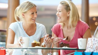 Eating out Will Inflation Cause Restaurant Stocks to Trim Their Dividends?