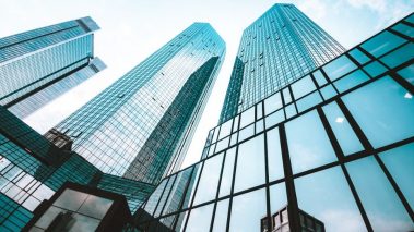 Skyscrapers Bank of Montreal: Should You Buy This Big Bank Stock Today?