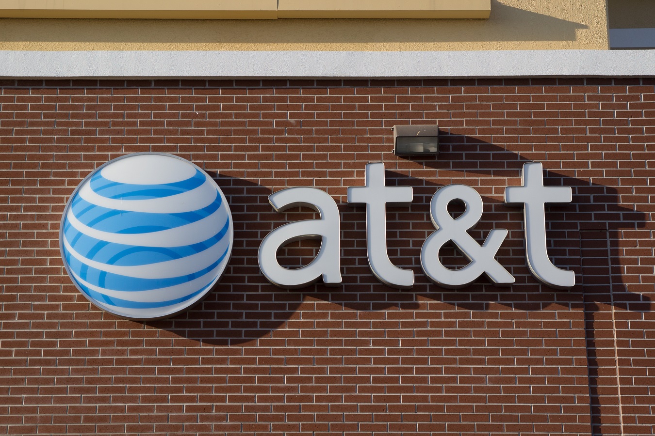 att fcc 5g Verizon and AT&T refuse to delay 5G launch