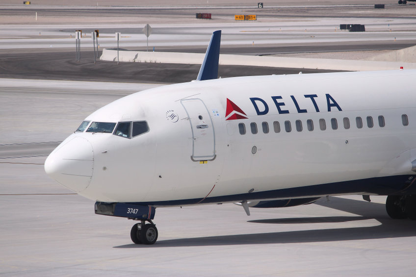 delta air lines Should I buy Delta Air Lines shares in January 2022?