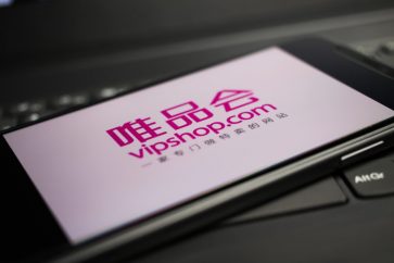 vipshop holding stock Is Vipshop a victim of accelerated sell or just a weak stock after disappointing earnings?
