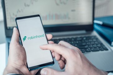 164767207 s Attention Robinhood investors: don’t lose hope just yet