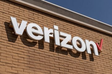 verizon Should you buy Verizon as bullish momentum develops?