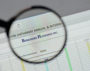 93352520 s Warren Buffett stock is in “The Buy Zone”, but is it worth buying?