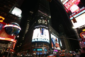 the trade desk nasdaq e1636394869277 4 Nasdaq 100 stocks that are defying gravity in 2022