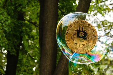 crypto bubbl Richard Bernstein says cryptos are the largest financial bubble in history