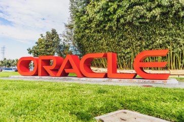 oracle Should I buy Oracle shares after the company increased its quarterly dividend?