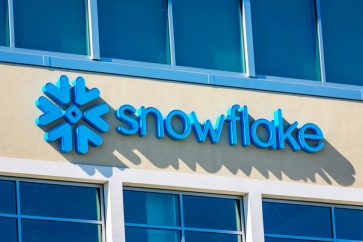 snowflake inc Snowflake is a strong sell. Here is why