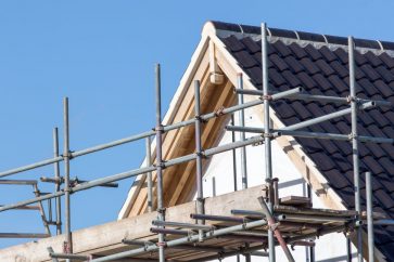 87408040 s Bill Smead: buy real estate to hedge against inflation