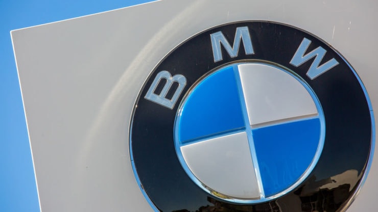 99023044 s 740x416 1 Should I buy BMW shares in June 2022?