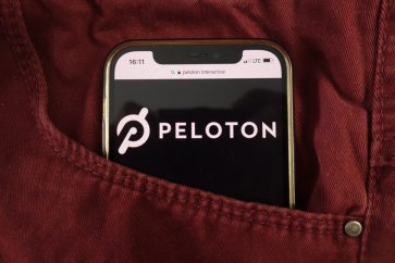 peloton is halting production of its bikes treadmills Where to buy Peloton Stock dip: the company halts production of its Bikes & treadmills