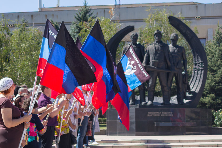 113347432 s Global markets tumble as Putin escalates Russia-Ukraine crisis
