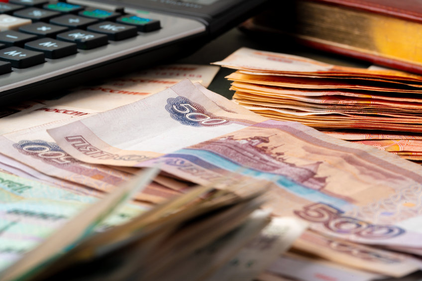 162842996 s Ruble dips Following additional sanctions on Russia