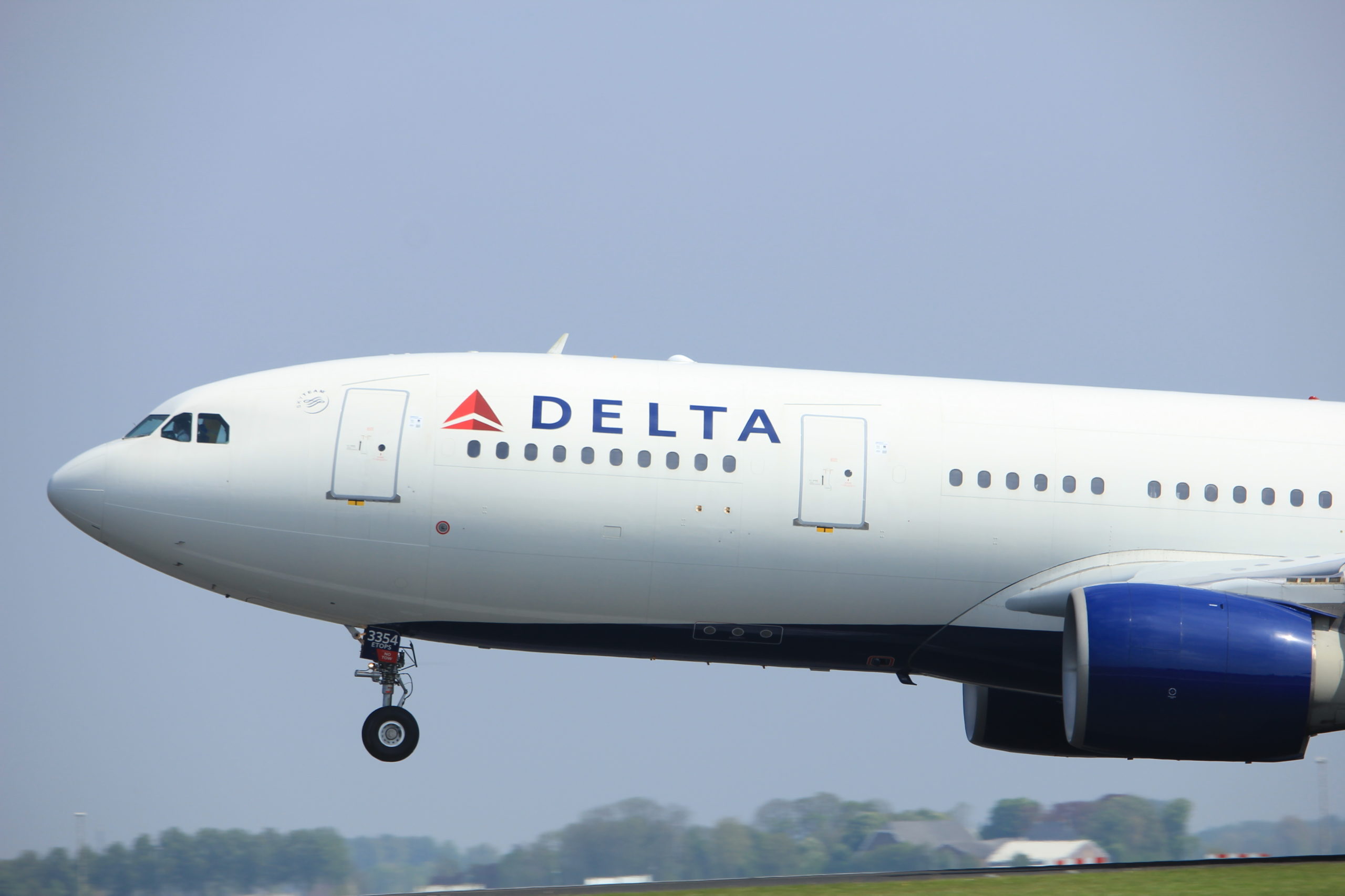 81825151 l scaled 1 Wolfe Research analyst picks his favourite in the airline stocks