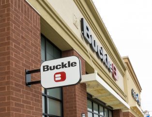 35833847 m Buckle stock undecided after Q4 earnings report
