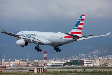 116663485 m American Airlines Q1 report: CEO forecasts record revenue in Q2