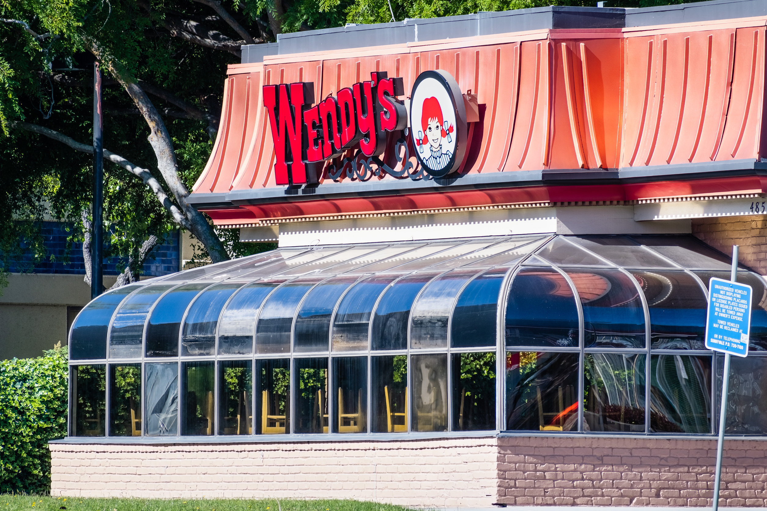 146067892 m BMO Capital downgrades Wendy’s to market perform