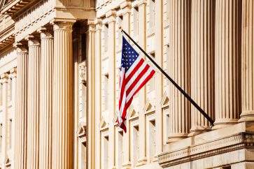 155550677 m U.S. GDP falls 1.4%: ‘I think Powell can navigate a soft landing’