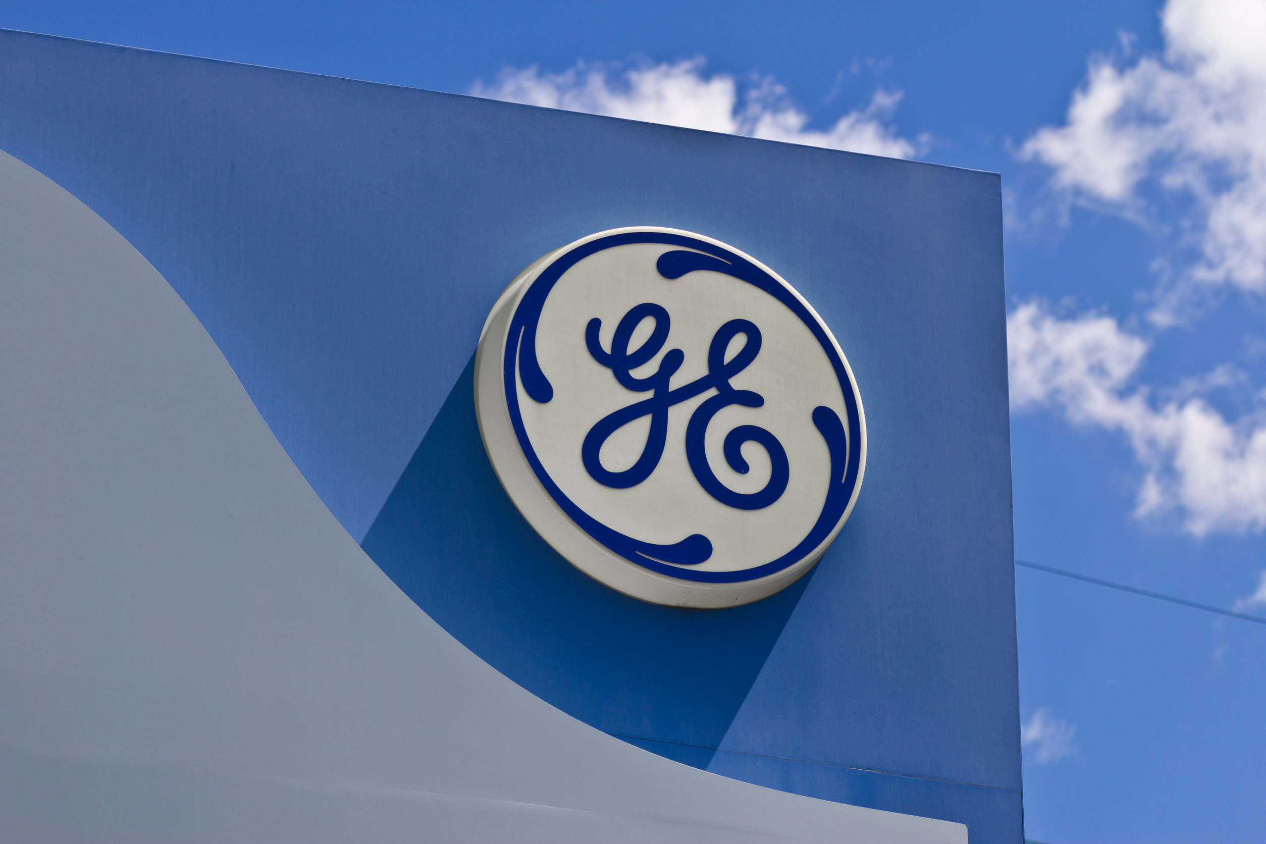 58009548 m GE sells off on Q1 results: CEO says he’s pleased with the performance