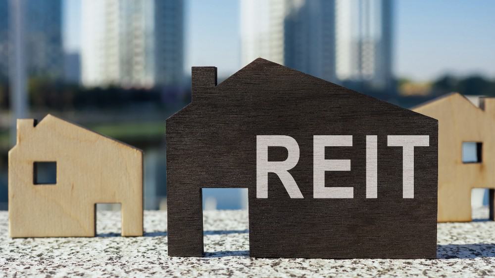 REIT2 2 Top TSX REITs to Buy for Long-Term Stability