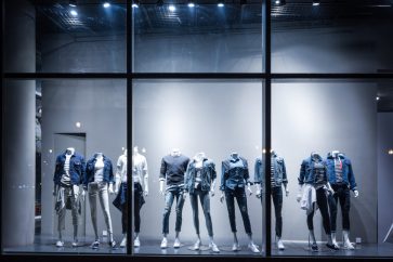 g iii apparel group G-III Apparel Group finds support at $27. Is it a strong buy?