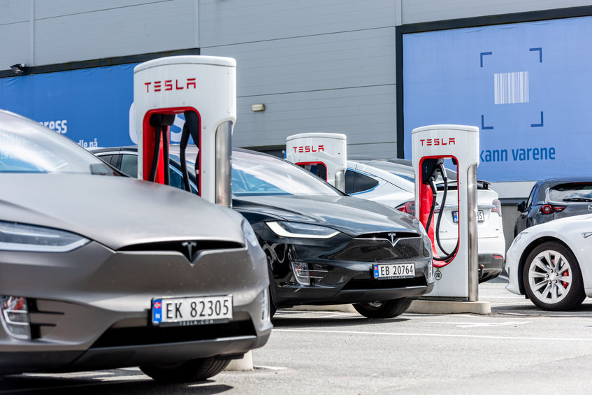 invest in tesla stock Tesla stock price forecast: UBS sees a 50% upside