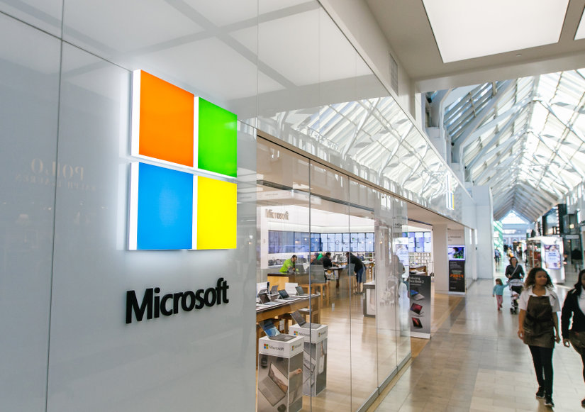 microsoft Microsoft lowers Q4 outlook: Cramer recommends buying MSFT