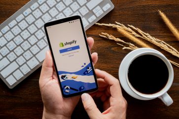 127377947 m Shopify shares are down 20% on Thursday: explore why