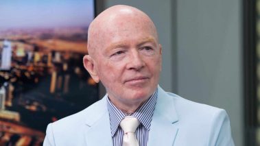mark mobius Veteran Investor Mark Mobius Expects Bitcoin to Fall Further — Cautions Crypto Traders Against Buying the Dip