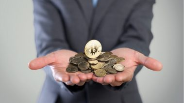 shutterstock 2116103069 Independent Russian News Site Meduza Raises Over $200,000 in Crypto
