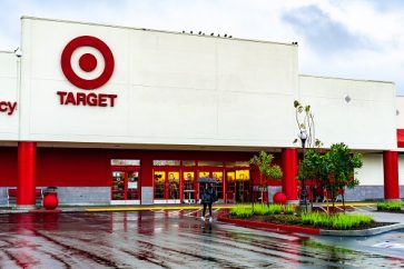 02 2 Is it safe to buy Target stocks after a new warning on profit?