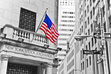 43483735 m US stocks close lower amid inflation concerns