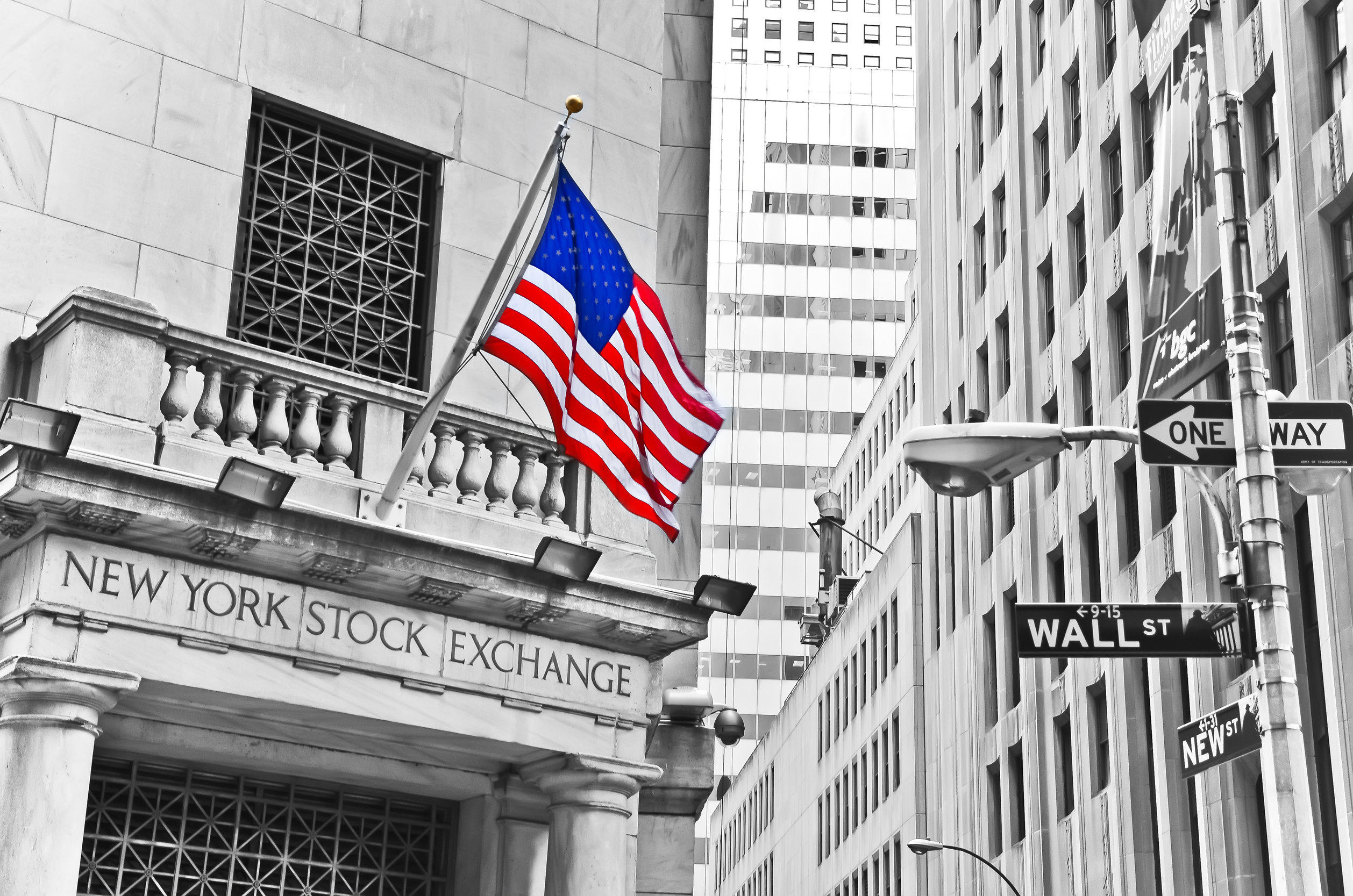 43483735 m US stocks close lower amid inflation concerns